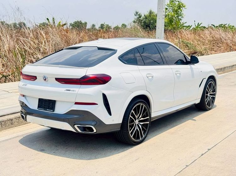 BMW X6 2022 3.0 xDrive40i M Sport Sedan เบนซิน ไม่ติดแก๊ส เกียร์อัตโนมัติ ขาว รูปที่ 4