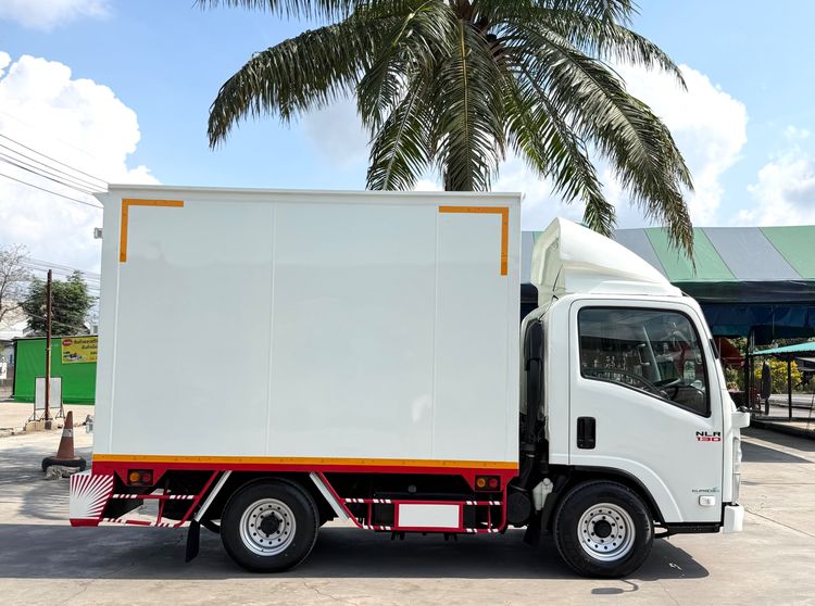  รถ SUZU NLR 130 แรง ปี 2563  รถห้างแท้ ( 4 ￼ล้อไม่ติดเวลา) ตู้ 3 บาน  ยาว 3.10  กว้าง 1.85 ม. รถสวย มือเดียว รูปที่ 16