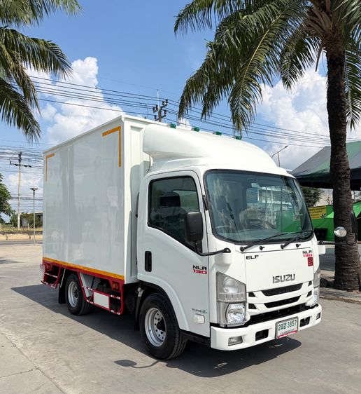  รถ SUZU NLR 130 แรง ปี 2563  รถห้างแท้ ( 4 ￼ล้อไม่ติดเวลา) ตู้ 3 บาน  ยาว 3.10  กว้าง 1.85 ม. รถสวย มือเดียว รูปที่ 2