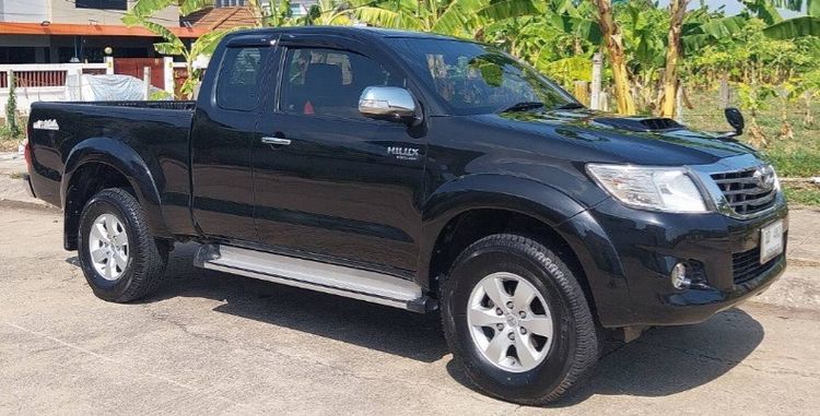 รถ Toyota Hilux Vigo Champ Smart Cab 2.5 E VNT Prerunner สี ดำ