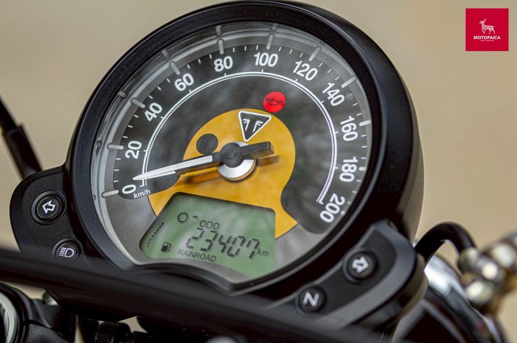 Triumph Bonneville Bobber1200 ปี2017 เจ้าของเดียว วิ่ง23,000km. รูปที่ 5