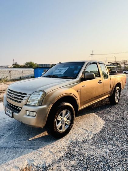 รถ Isuzu D-MAX 3.0 SLX สี น้ำตาล
