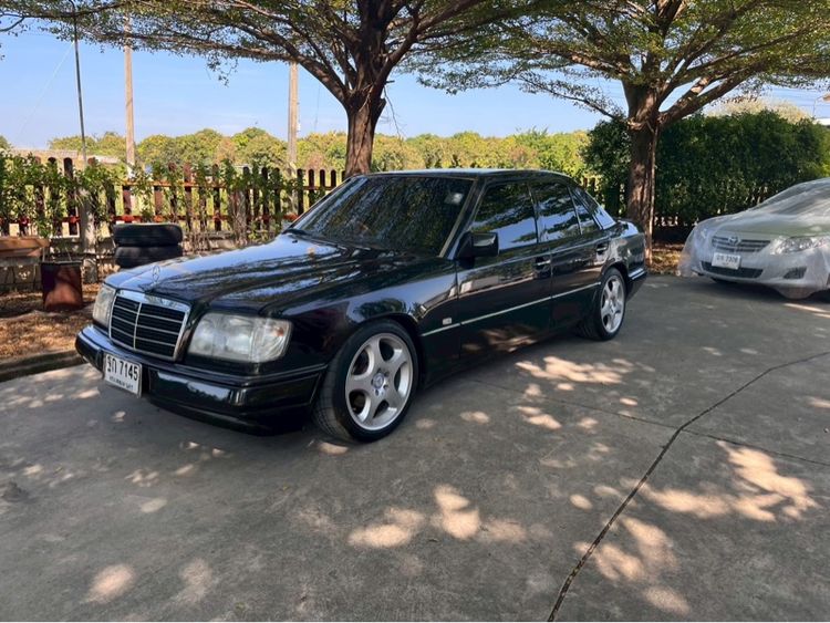 Mercedes-Benz E-Class 1995 E280 Sedan เบนซิน ไม่ติดแก๊ส เกียร์อัตโนมัติ ดำ