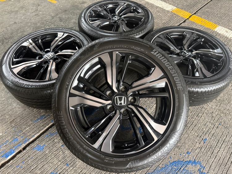 Honda Civic Fc rs ขนาด 17 นิ้ว Top(สีชารมดำ)