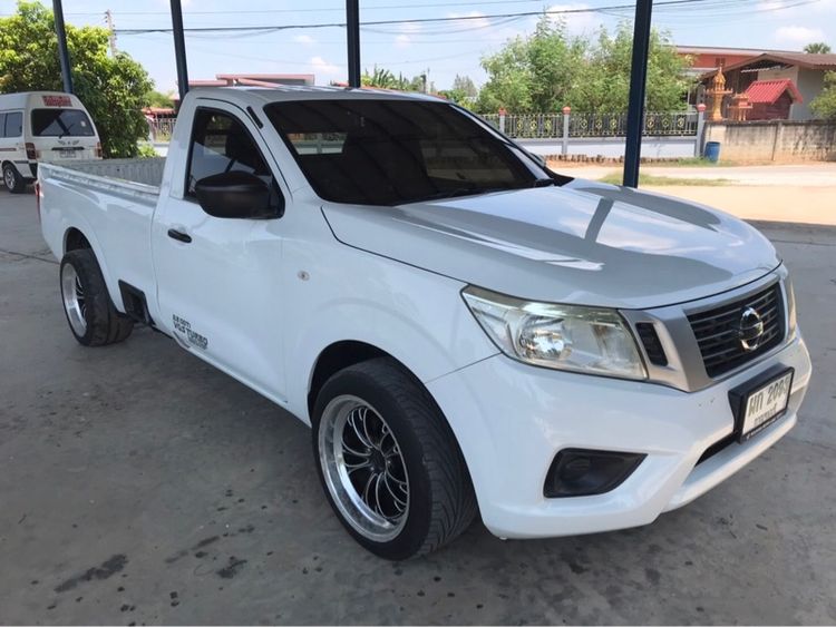 Toyota Hilux Revo 2017 2.8 J 4WD Pickup ดีเซล ไม่ติดแก๊ส เกียร์ธรรมดา ขาว