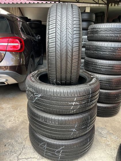 ยาง Bridgestone HL001 235 55 19 ปี23 เส้น 1000 บาท สภาพดี