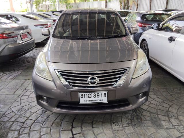 รถ Nissan Almera 1.2 E สี น้ำตาล