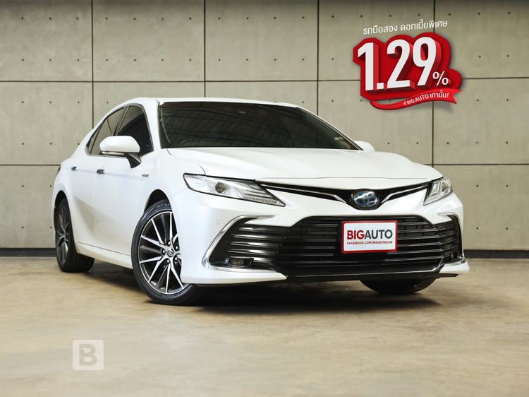 Toyota Camry 2022 2.5 HEV Premium Sedan ไฮบริด ไม่ติดแก๊ส เกียร์อัตโนมัติ ขาว