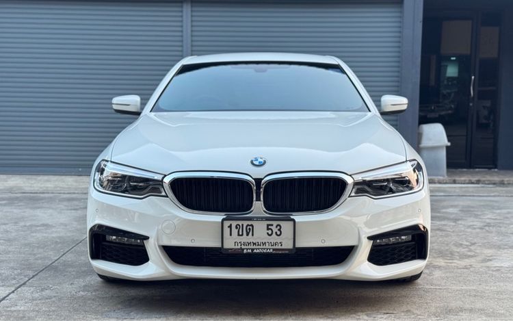 BMW Series 5 2019 520d Sedan ดีเซล ไม่ติดแก๊ส เกียร์อัตโนมัติ ขาว รูปที่ 2