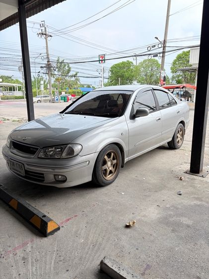 Nissan Sunny 2002 1.8 Super Sedan เบนซิน ไม่ติดแก๊ส เกียร์อัตโนมัติ บรอนซ์เงิน