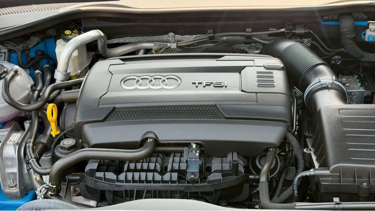 Audi Audi TTS  2025 2.0 TFSI Quattro AWD Sedan เบนซิน ไม่ติดแก๊ส เกียร์อัตโนมัติ น้ำเงิน รูปที่ 4