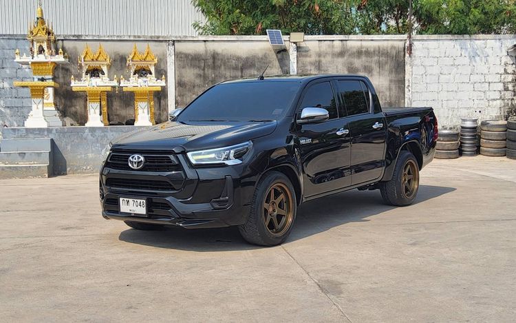 Toyota Hilux Revo 2023 Double Cab 2.4 Mid Z Edition Pickup ดีเซล ไม่ติดแก๊ส เกียร์อัตโนมัติ ดำ