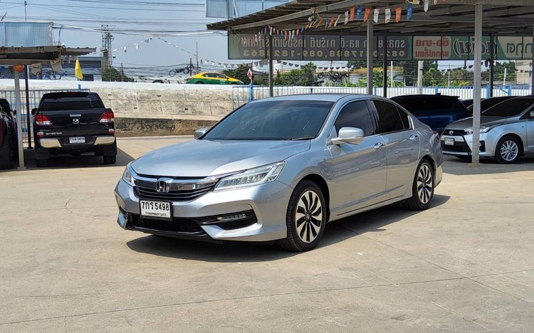 รถ Honda Accord 2.0 e:HEV EL สี บรอนซ์เงิน