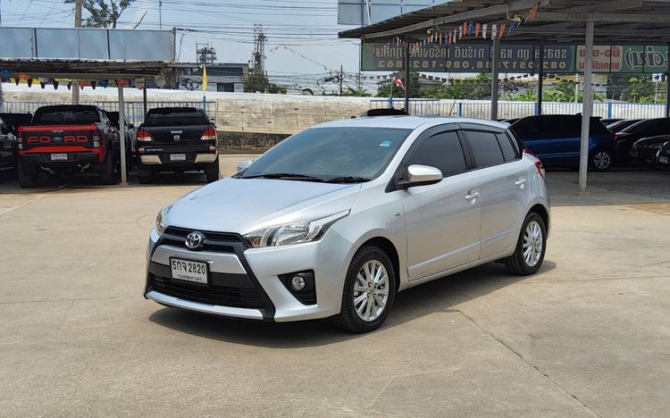 Toyota Yaris 2016 1.5 J Sedan เบนซิน ไม่ติดแก๊ส เกียร์อัตโนมัติ บรอนซ์เงิน