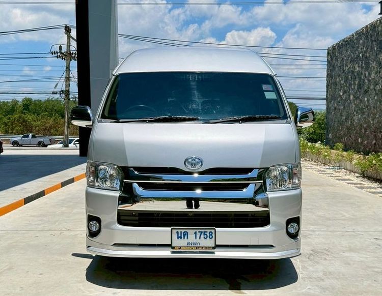 Toyota Commuter 2010 2.5 Van ดีเซล ไม่ติดแก๊ส เกียร์ธรรมดา บรอนซ์เงิน รูปที่ 2