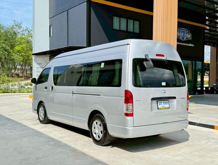 Toyota Commuter 2019 3.0 Van ดีเซล ไม่ติดแก๊ส เกียร์ธรรมดา บรอนซ์เงิน รูปที่ 4