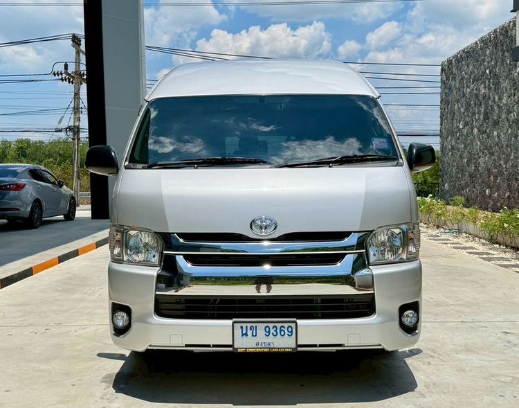 Toyota Commuter 2019 3.0 Van ดีเซล ไม่ติดแก๊ส เกียร์ธรรมดา บรอนซ์เงิน รูปที่ 2