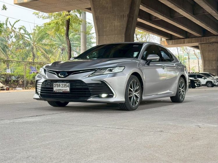Toyota Camry 2022 2.5 HEV Premium Sedan ไฮบริด ไม่ติดแก๊ส เกียร์อัตโนมัติ เทา
