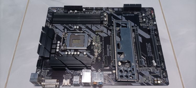 เมนบอร์ด Gigabyte Z370 HD3 รูปที่ 2
