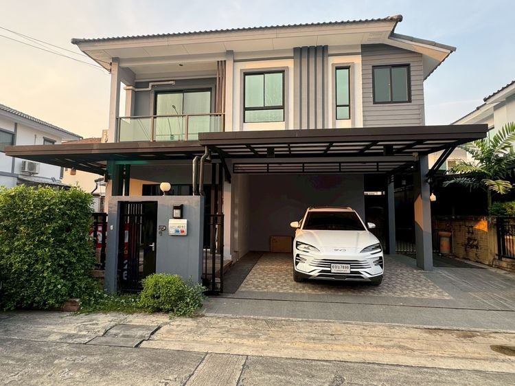 มีบางส่วน ขายบ้านเดี่ยว 2 ชั้น โครงการพฤกษาทาวน์ เซเนริตี้ 2 ซ.เพชรเกษม 81 ทำเลดี เดินทางสะดวก  ใกล้สำนักงานเขตหนองแขม