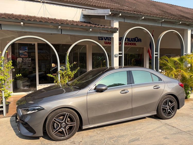 รถ Mercedes-Benz A-Class A200 สี เทา