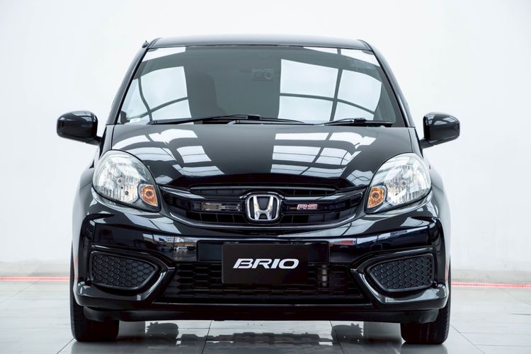 Honda Brio 2017 1.2 V Sedan เบนซิน ไม่ติดแก๊ส เกียร์อัตโนมัติ ดำ รูปที่ 4