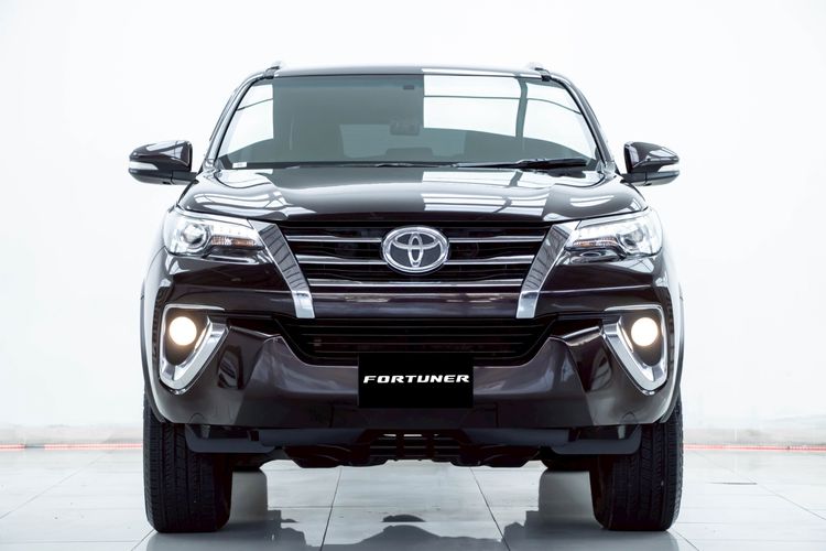 Toyota Fortuner 2016 2.8 V Utility-car ดีเซล ไม่ติดแก๊ส เกียร์อัตโนมัติ น้ำตาล รูปที่ 4