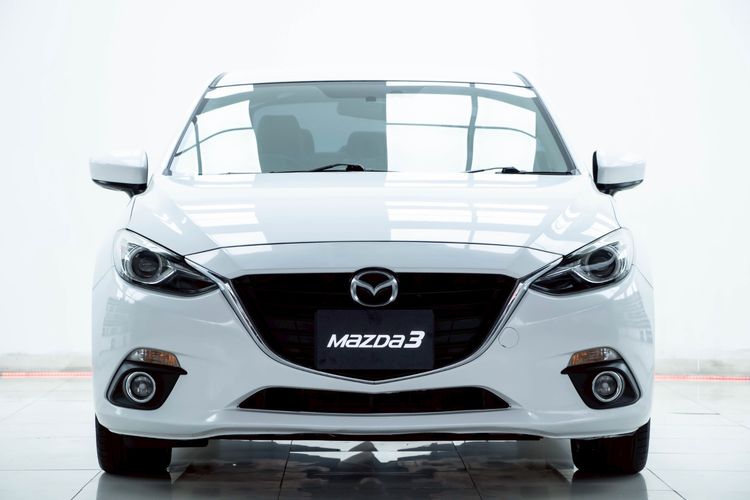 Mazda Mazda3 2015 2.0 S Sedan เบนซิน ไม่ติดแก๊ส เกียร์อัตโนมัติ ขาว รูปที่ 4