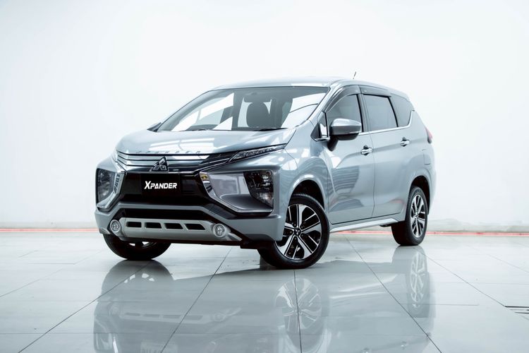 รถ Mitsubishi Xpander 1.5 GT สี เทา