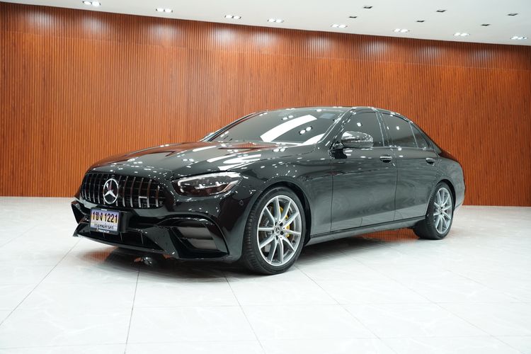 Mercedes-Benz E-Class 2023 E300e Sedan เบนซิน เกียร์อัตโนมัติ ดำ รูปที่ 3