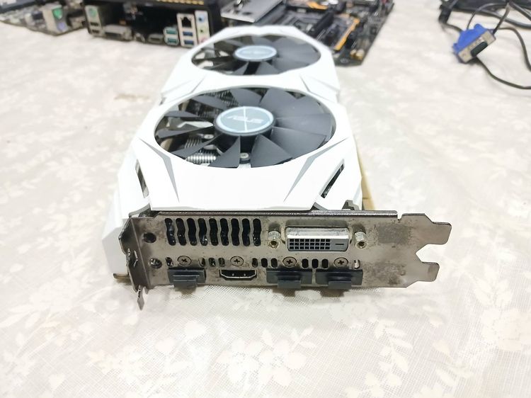 ขายการ์ดจอASUS GTX1060 6G DDR5 192bits ใช้ไฟเลี้ยง 6พิน ใช้งานได้ปกติ  รูปที่ 3