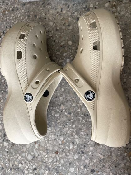 Crocs รูปที่ 4