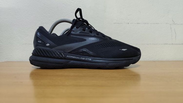 ผู้ชาย รองเท้าวิ่ง Brooks BROOK 42.0 26.5 ดำล้วน แท้ มือสอง