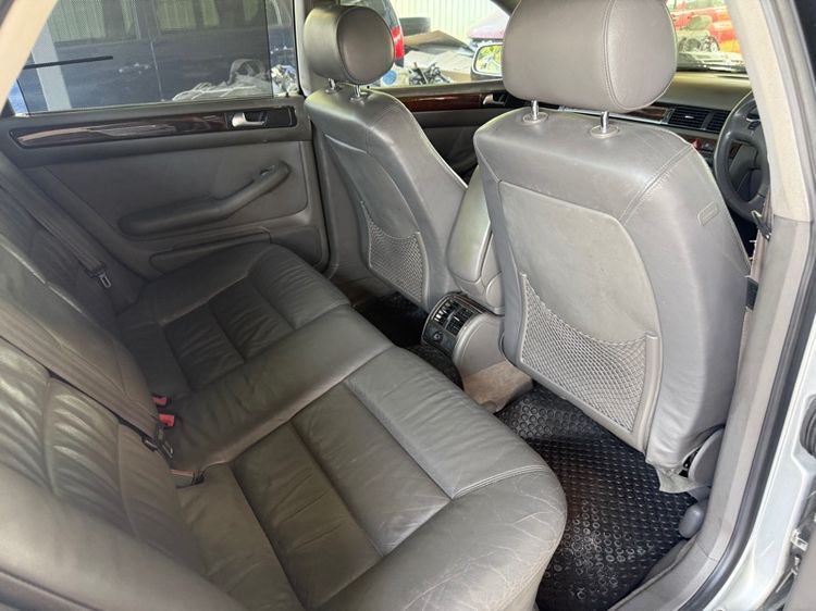 Audi Audi A6  2002 2.4 Sedan เบนซิน ไม่ติดแก๊ส เกียร์อัตโนมัติ บรอนซ์เงิน รูปที่ 4