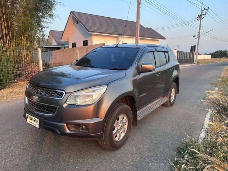 รถ Chevrolet Trailblazer 2.8 LT สี เทา