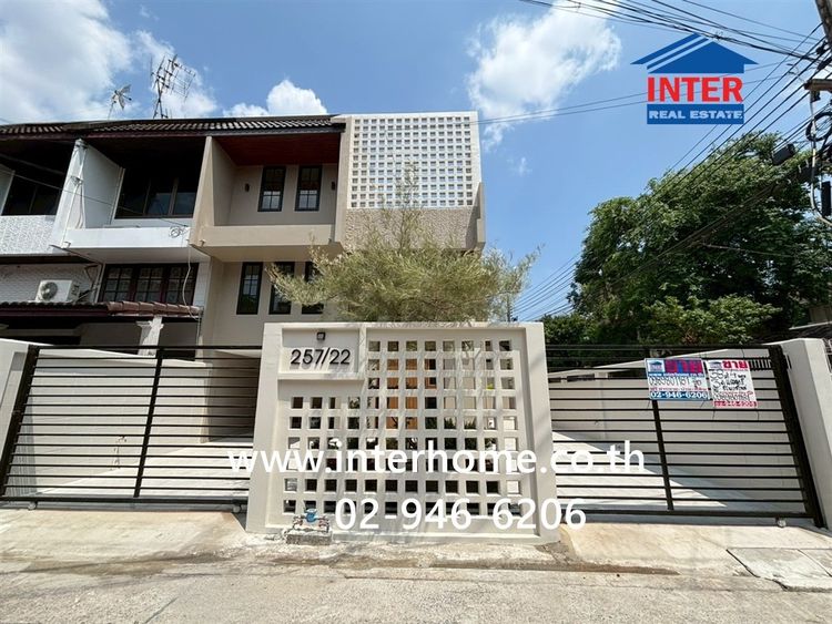 ทาวน์โฮม 3 ชั้น 38 ตร.ว. หมู่บ้านชวนชื่น ประชาชื่น30 ติดทางด่วนประชานุกูล ซอยประชาชื่น30 ถนนประชาชื่น เขตบางซื่อ กรุงเทพมหานคร