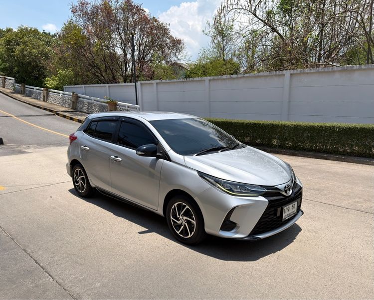 Toyota Yaris 2021 1.2 Sport Sedan เบนซิน ไม่ติดแก๊ส เกียร์อัตโนมัติ เทา รูปที่ 2