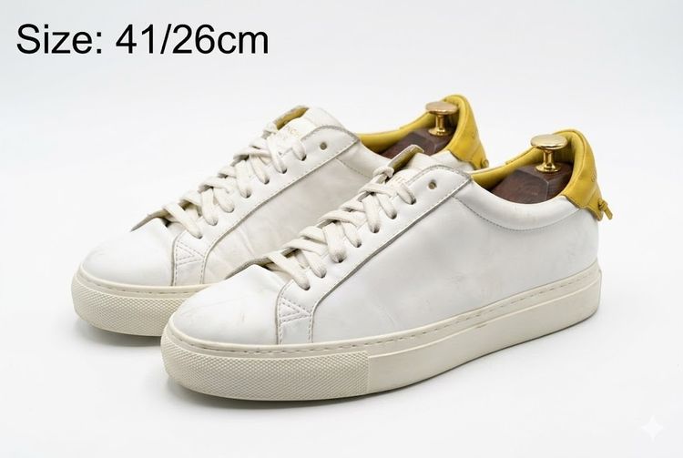 GIVENCHY PARIS New City low-top Sneakers in Leather 