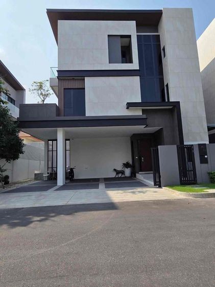 ตกแต่งครบ ขายและให้เช่า บ้านเดี่ยว 3 ชั้น โครงการ THE HONOR YOTHINPATTANA กรุงเทพมหานคร