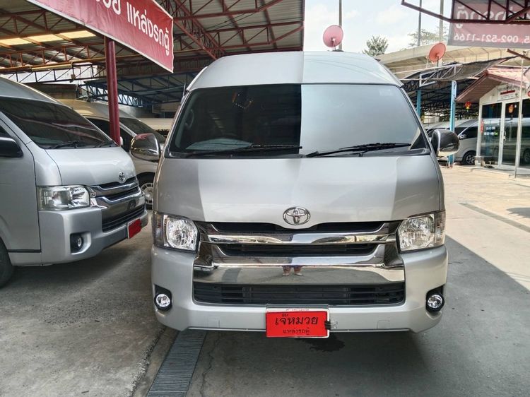 Toyota Commuter 2014 3.0 Van ดีเซล ไม่ติดแก๊ส เกียร์ธรรมดา เทา รูปที่ 3