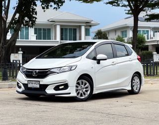Honda Jazz 1.5 I-VTEC V plus ปี 2020 โฉม Minor ใช้งานน้อย 5 หมื่นโล ประวัติศูนย์ครบ 
