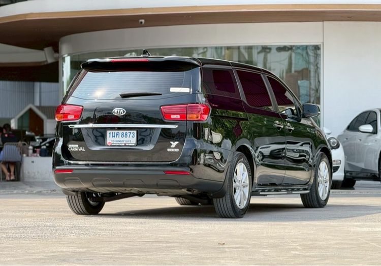Kia Grand Carnival 2020 2.2 LX Utility-car ดีเซล ไม่ติดแก๊ส เกียร์อัตโนมัติ ดำ รูปที่ 4