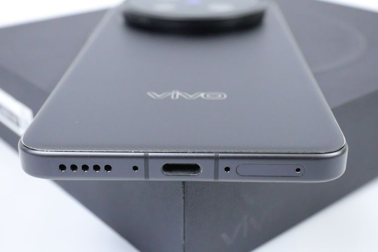 Vivo X200 Ultra 16.1TB  รูปที่ 2
