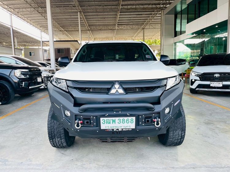 Mitsubishi Triton 2022 2.4 GL 4WD Pickup ดีเซล ไม่ติดแก๊ส เกียร์อัตโนมัติ ขาว รูปที่ 2