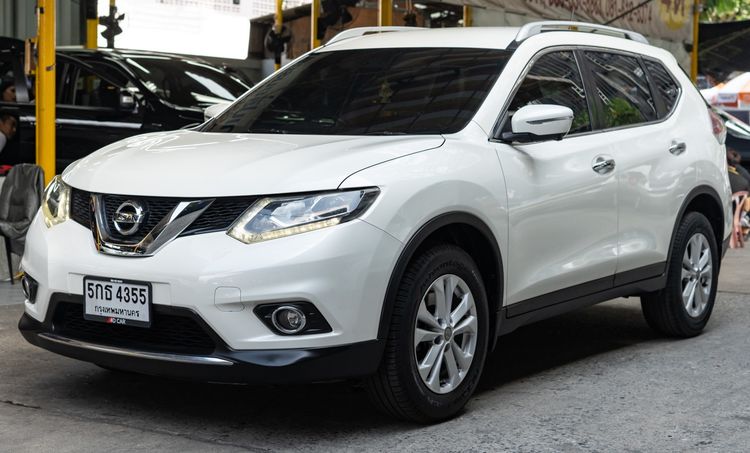 Nissan X-Trail 2016 2.0 V 4WD Utility-car เบนซิน ไม่ติดแก๊ส เกียร์อัตโนมัติ ขาว รูปที่ 2