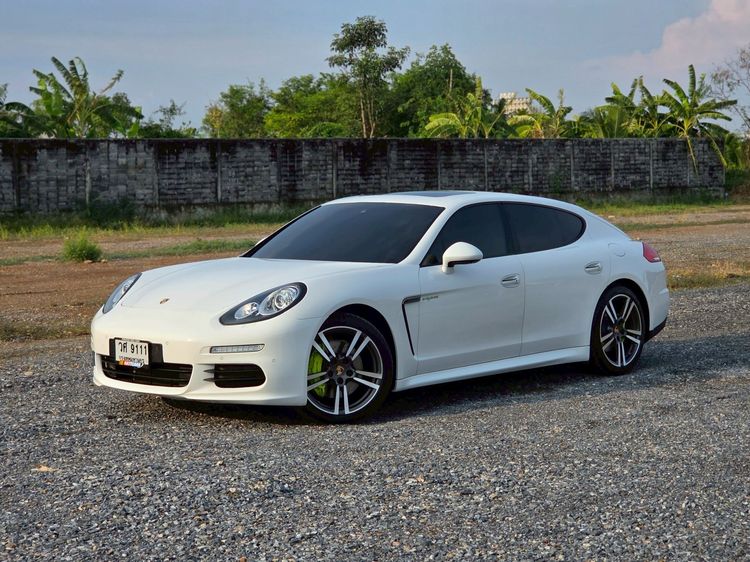 รถ Porsche Panamera 3.0 S E-Hybrid สี ขาว