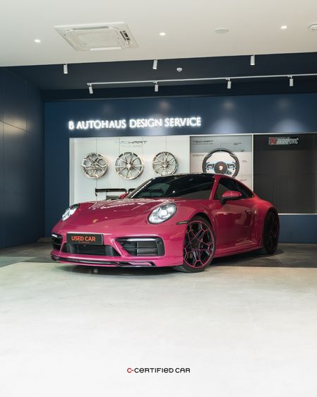 รถ Porsche 911 Carrera S 3.0 PDK สี ชมพู