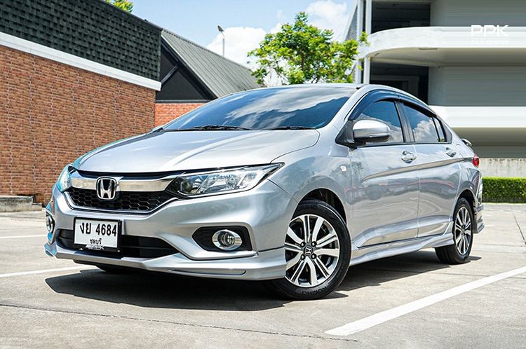 รถ Honda City 1.5 V สี เทา