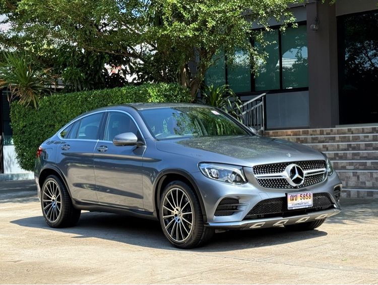รถ Mercedes-Benz GLC-Class GLC250d สี เทา