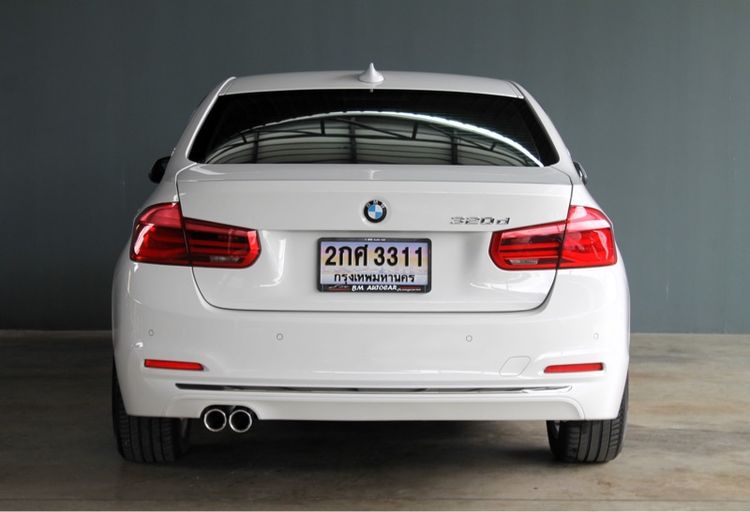 BMW Series 3 2017 320d Sedan ดีเซล ไม่ติดแก๊ส เกียร์อัตโนมัติ ขาว รูปที่ 4